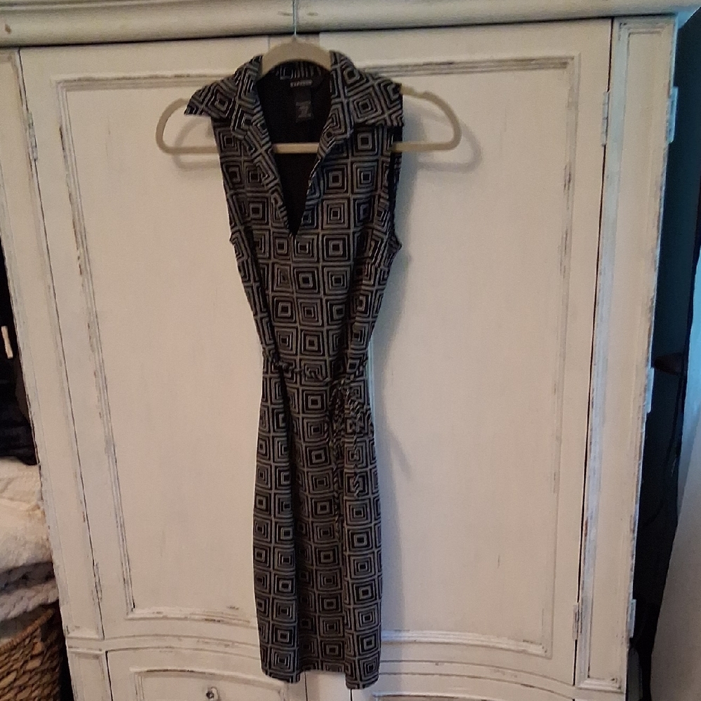 Express Geometric Black and Gray Sleeveless Dress